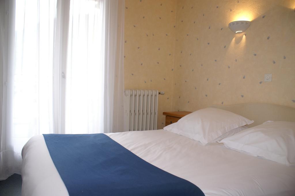 Hotel Celeste Bagneres-de-Luchon ห้อง รูปภาพ